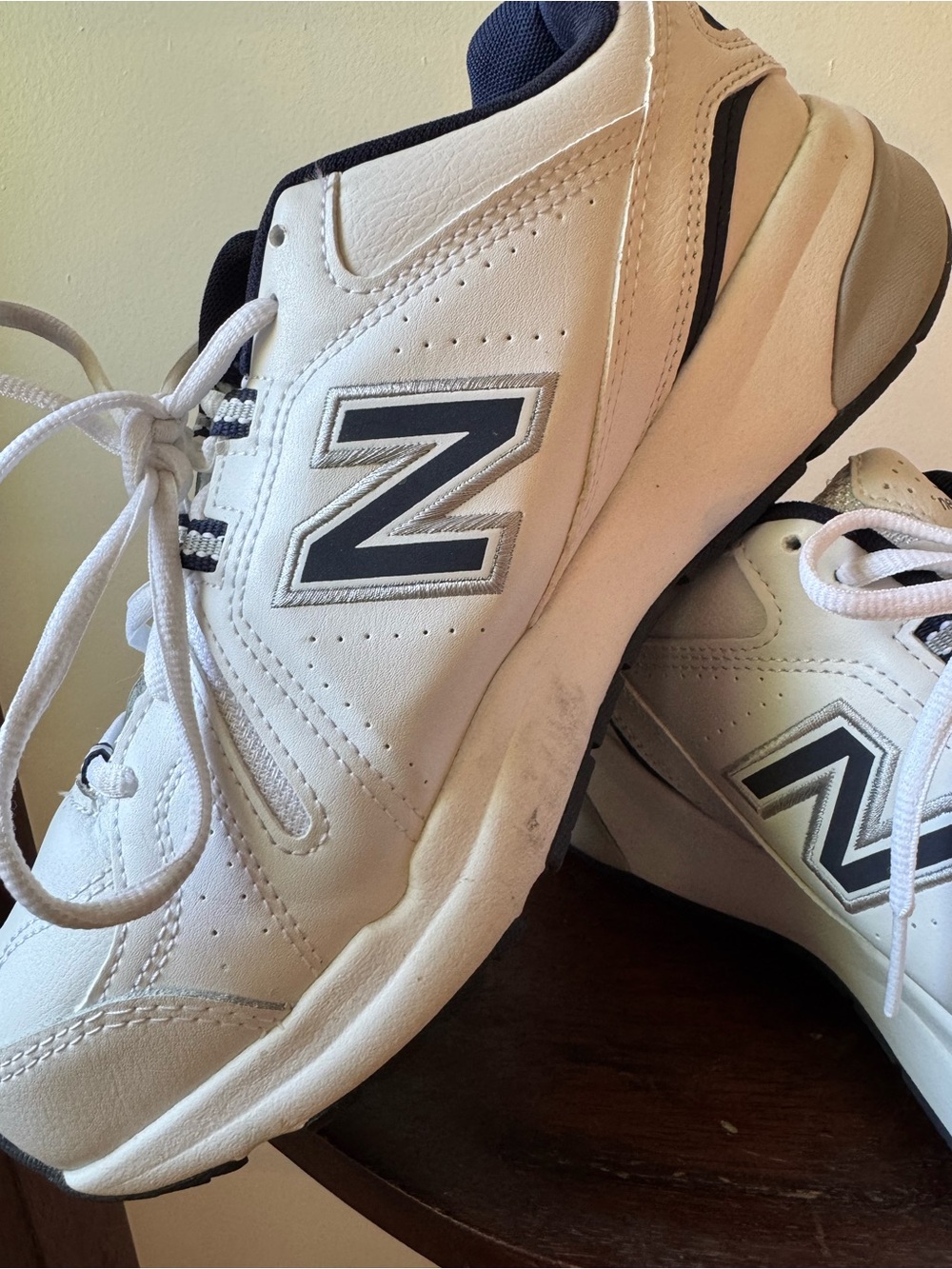 New Balance Men's 608 v5 Training Shoes - White / Navy (Extra Wide 4E)